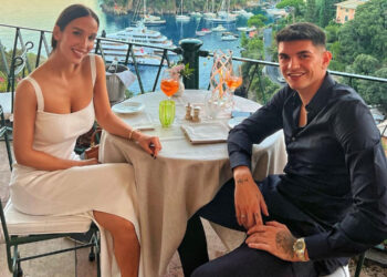 Paola Di Benedetto esce allo scoperto col nuovo fidanzato Raoul Bellanova: la prima foto insieme