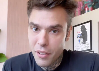 ''Sto affrontando seri problemi di salute mentale'': depressione, psichiatra e attacco ipomaniacale, Fedez rivela davvero tutto