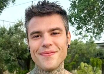 Fedez vivo per miracolo, Chiara Ferragni rientrata di corsa da Parigi: la verità sull'intervento di urgenza del rapper
