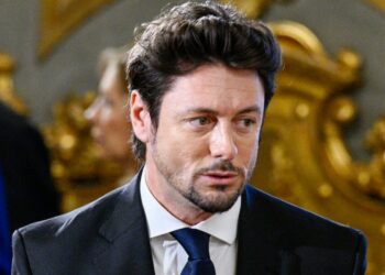 Andrea Giambruno ''era diventato arrogante e presuntuoso, ora sta sotto un treno'': nuove indiscrezioni sullo scandalo nella famiglia di Giorgia Meloni