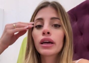 ''Perché devo imparare a fare la lavatrice? Ho chi la fa per me'': Chiara Nasti rivela di non aver mai fatto il bucato e scoppia polemica