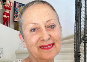 ''Non sapevo dove farmi curare il tumore, Milly Carlucci mi ha salvato la vita'': Carolyn Smith fa una nuova rivelazione sulla sua malattia