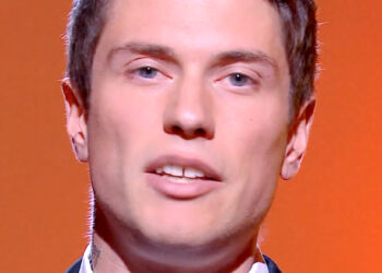 ''Alle 4.30 del mattino ero steso sul pavimento a fissare una parete'': Benjamin Mascolo a Le Iene racconta la spietatezza della tossicodipendenza