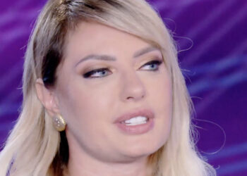 ''Umiliata, denigrata, offesa'': litigate con Amoruso e ''diffamazione'', Manila Nazzaro attacca l'ex in tv