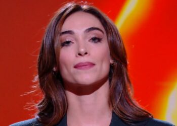 ''Mio padre è sparito quando avevo 5 anni'': Lorella Boccia in lacrime in tv, il rimorso che fa male