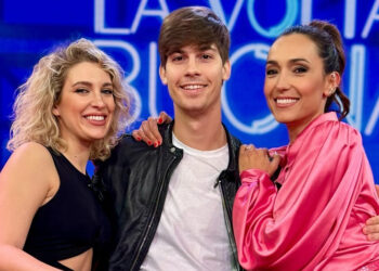 Lorenzo Tano, figlio di Rocco Siffredi, parla del rapporto con l'insegnante di Ballando Lucrezia Lando: ''Ci siamo già baciati, vorrei portarla a…''