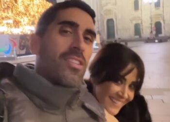 Giorgia Palmas e Filippo Magnini dopo 6 anni tornano a baciarsi dove si erano dati il primo bacio