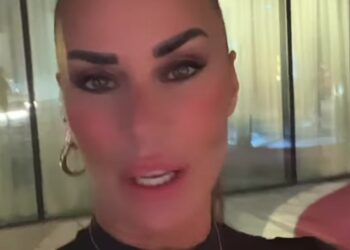 'A Dubai è pieno di escort': il racconto di Antonella Mosetti in vacanza negli Emirati Arabi