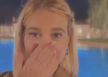 Clizia Incorvaia fa un sopralluogo nella location del suo matrimonio e si emoziona