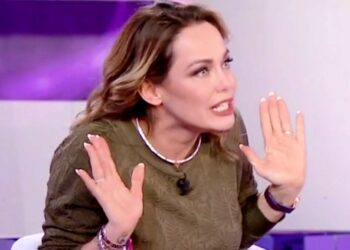 Sonia Bruganelli parla in tv del gossip con Antonino Spinalbese: ''Belen era gelosa e mi ha fatto una telefonata''