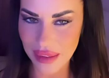 ''Non sono mantenuta dai nonnini, ho valori reali'': Antonella Mosetti contro le critiche per il suo nuovo lavoro sulla piattaforma a pagamento