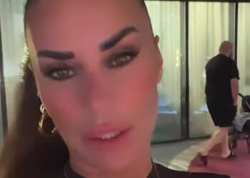 ''A Dubai è pieno di escort, gli uomini non si avvicinano'': Antonella Mosetti, il racconto dagli Emirati Arabi