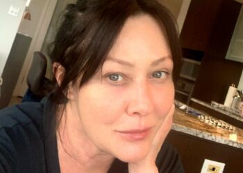 Shannen Doherty, malata di cancro al quarto stadio, e le richieste per il suo funerale: ''Ecco chi non deve venire''