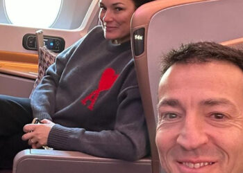 Alena Seredova e il marito Alessandro Nasi in viaggio di nozze dall’altra parte del mondo, ma solo per ''48 ore'': ecco dove sono e foto
