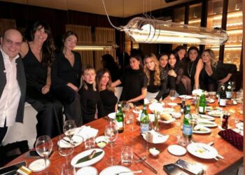 Melissa Satta festeggia il compleanno con gli amici e il figlio: nessuna traccia di Matteo Berrettini