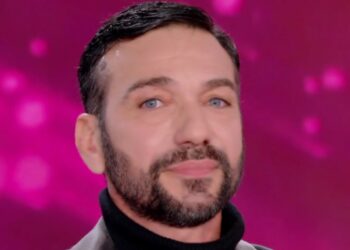 Costantino Vitagliano torna in tv a parlare della malattia e piange rivelando il suo grande rimpianto: le sue parole