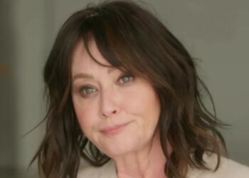 ''I rapporti intimi non sono più piacevoli'': Shannen Doherty rivela l’impatto del cancro sulla sua libido