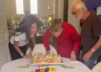 Elisabetta Gregoraci e Flavio Briatore festeggiano insieme a Monte Carlo i 14 anni del figlio Nathan Falco