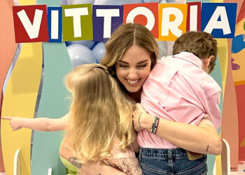''Pesante lite alla festa di Vittoria'': Fedez e Chiara Ferragni protagonisti di un litigio al party di compleanno della figlia, il racconto del noto quotidiano