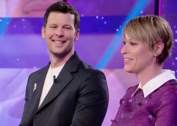Lacrime e nuovo look, Federica Pellegrini torna a farsi intervistare in tv col marito Matteo dopo la nascita della figlia Matilde: le sue parole