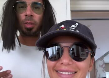 Elettra Lamborghini e il marito si camuffano per andare a prendere un gelato