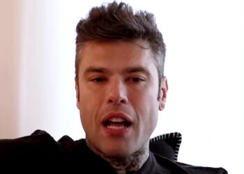 ''Sono ossessionato dal fare denaro divertendomi'': Fedez non vuole essere solo ricco, parla del suo rapporto coi soldi