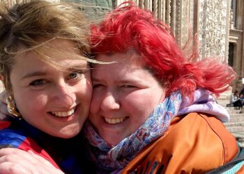 ''Mi vergognavo di lei'': Michela Giraud racconta com'è stato crescere insieme alla sorella con disturbo dello spettro autistico