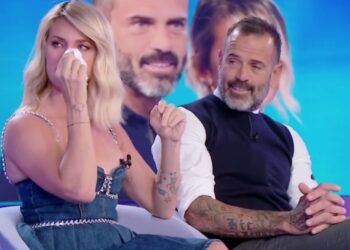 ''Mi è rimasta questa voglia di cucciolo'': Katia Pedrotti, in tv con Ascanio e i due figli, confessa il desiderio di maternità ancora vivo