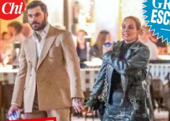 Sonia Bruganelli e l’insegnante di 'Ballando' Angelo Madonia sempre più vicini: le nuove foto di Chi fanno pensare a un legame molto stretto