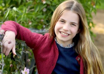 Com’è cresciuta la Principessa Charlotte! Guarda la nuova foto condivisa per il suo nono compleanno