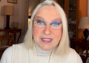 ''Non volevo farmi operare, ora riprenderò la chemioterapia'': Eleonora Giorgi spiega come sta andando la lotta contro il cancro 