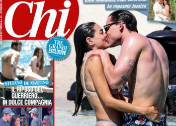 Baci hot nel mare sardo: Melissa Satta e Carlo Beretta, ex di Giulia De Lellis, innamoratissimi su 'Chi'