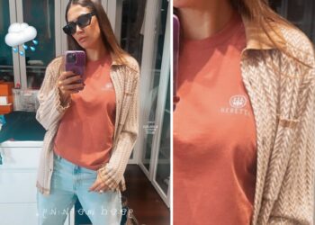 Melissa Satta posta selfie con t-shirt brandizzata Beretta, l'azienda del suo presunto nuovo fidanzato Carlo Beretta, ex di Giulia De Lellis