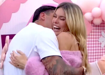 Dopo lacrime e accuse reciproche in tv, Sophie Codegoni e Alessandro Basciano insieme alla festa di compleanno della figlia: guarda