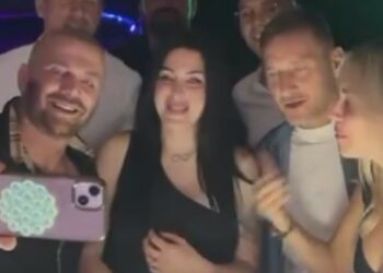 Francesco Totti e Noemi Bocchi  insieme alla festa dell'amico pr Alex Nuccetelli
