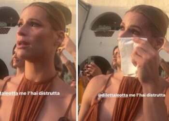 ''Lacrime dal primo all'ultimo secondo'': Michelle Hunziker piange tutto il tempo al matrimonio di Diletta Leotta, guarda