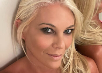 ''A scuola mi prendevano in giro, ero alta e secca, oggi mi piaccio più di quando ero ragazzina'': Eleonora Daniele parla del rapporto col suo corpo