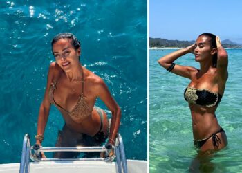 Giorgia Palmas bellissima in bikini nella sua Sardegna