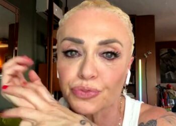 ''Ho perdonato, poi ho scoperto che lui ci era ricascato'': Paola Barale parla di tradimenti e di sesso fuori dalle relazioni