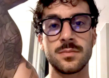 ''Continuate a dire down alle mie figlie, mi fate schifo'': Andreas Muller sbotta sul social dopo le cattiverie di alcuni follower