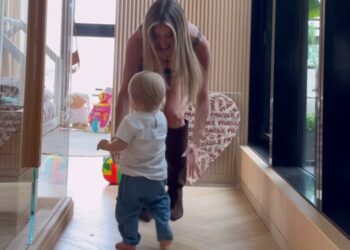 Diletta Leotta riprende i primi passi della figlioletta Aria