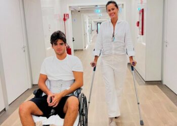 ''Ho avuto tanta paura per mio figlio, ora a casa con due vertebre fratturate e tanto dolore'': Samantha De Grenet mostra il figlio dopo l’incidente