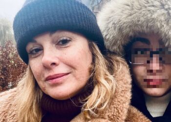 ''La vivo malissimo'': Vanessa Incontrada rivela di avere angoscia per il figlio adolescente a cui ha dovuto comprare il motorino