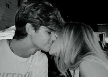 Leonardo Tano, secondogenito di Rocco Siffredi, si è finalmente fidanzato! La prima foto con lei: ecco chi è