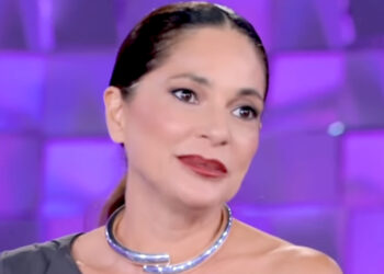 ''Aspetto l'uomo che mi ami veramente'': l'attrice Simona Cavallari rivela in tv di essere tornata single