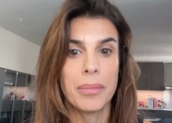 Elisabetta Canalis contro la riapertura degli 'allevamenti della morte'