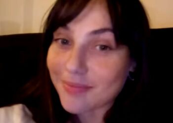 ''Nessuno mi vuole'': Rosalinda Cannavò rivela di voler tornare a recitare, ma che non riceve alcuna offerta dalla tv