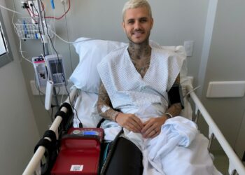 Periodo nerissimo Mauro Icardi, dopo le denunce incrociate con l'ex moglie Wanda Nara, finisce in sala operatoria: le immagini