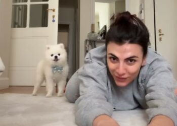 Giulia Salemi fa gli esercizi con il pancione a pochi giorni dal parto