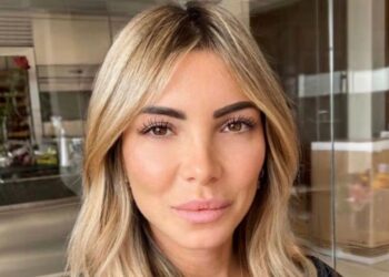 ''Non costruire la vita che ti rimane sulla menzogna'': la lettera di Noemi Bocchi, nuova compagna di Totti, è indirizzata alla Blasi?